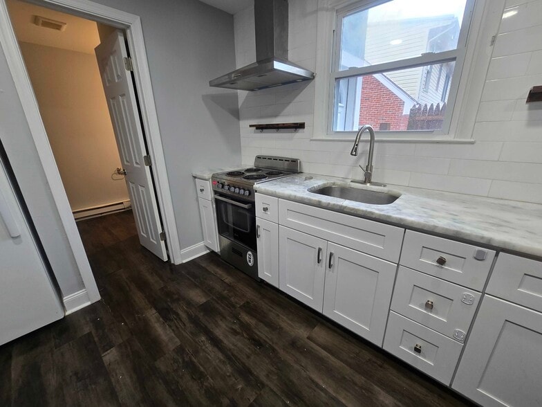 Building Photo - 108 Chestnut Pkwy