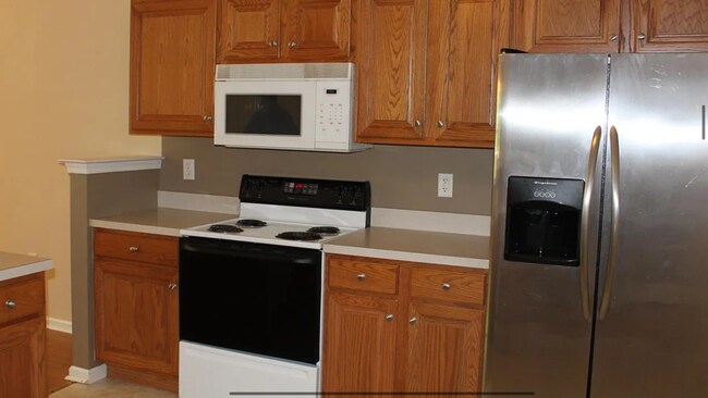 Building Photo - 206 Hampshire Dr