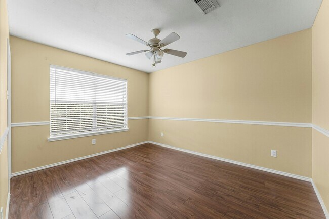 Building Photo - 12251 Noco Dr