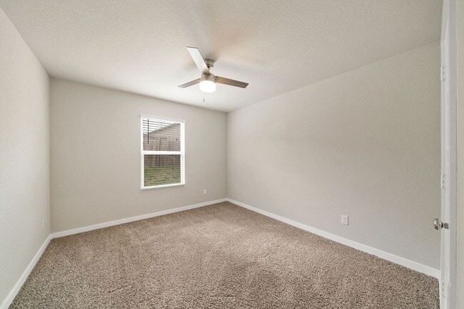 Building Photo - 3 Bedroom/2 Bath Escalera Subdivision