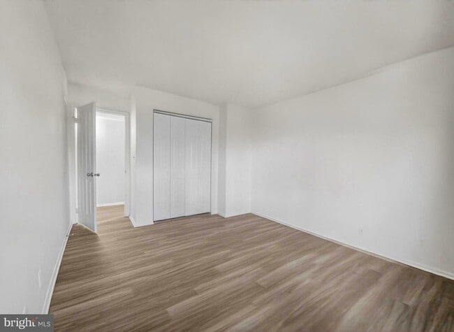 Building Photo - 7680 Tremayne Pl