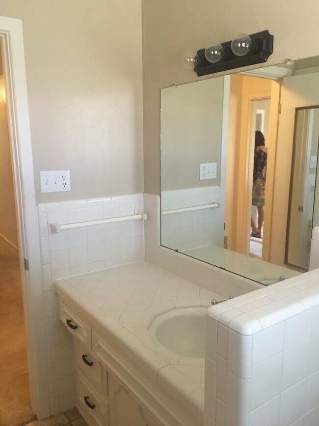 Building Photo - Wonderful House