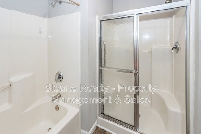 Building Photo - 1343 Pinnacle Ln