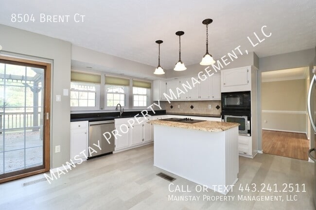 Building Photo - 8504 Brent Ct