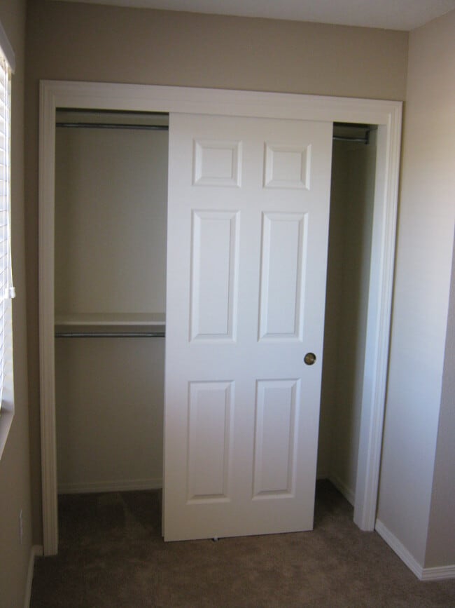 Building Photo - 1003 Mineral Way
