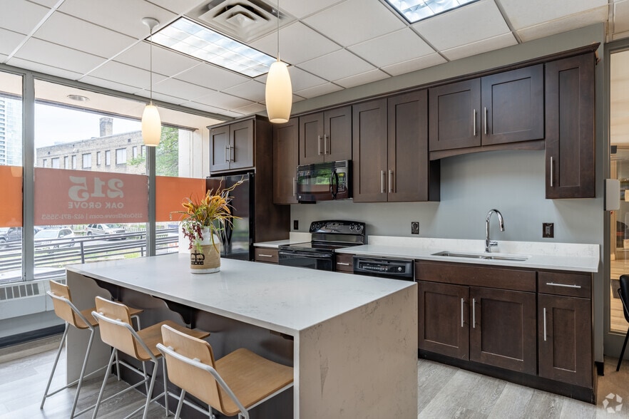 Community Room - Grove 94