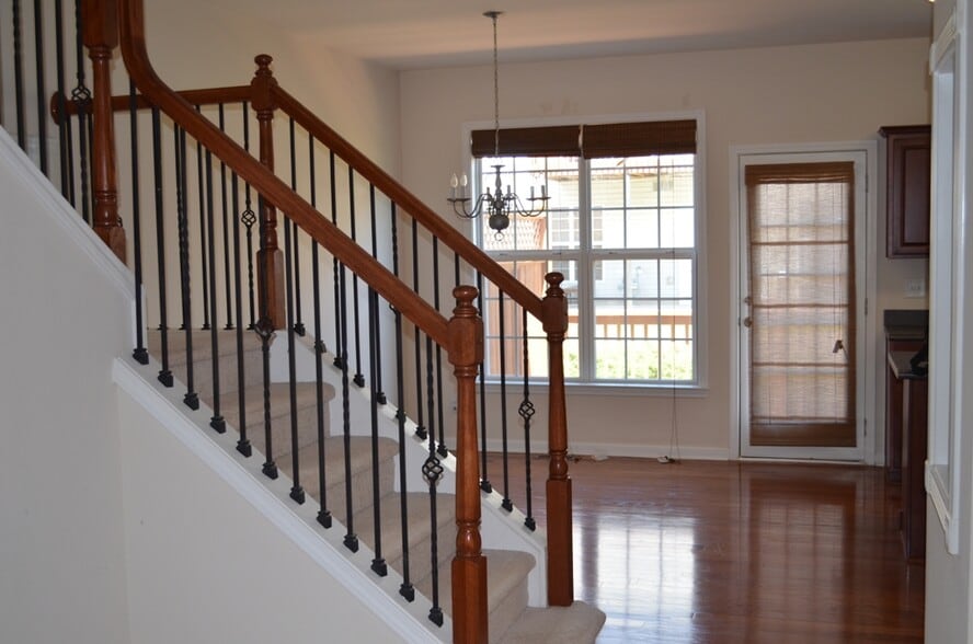 Dining Area - 1371 Thornborough Dr