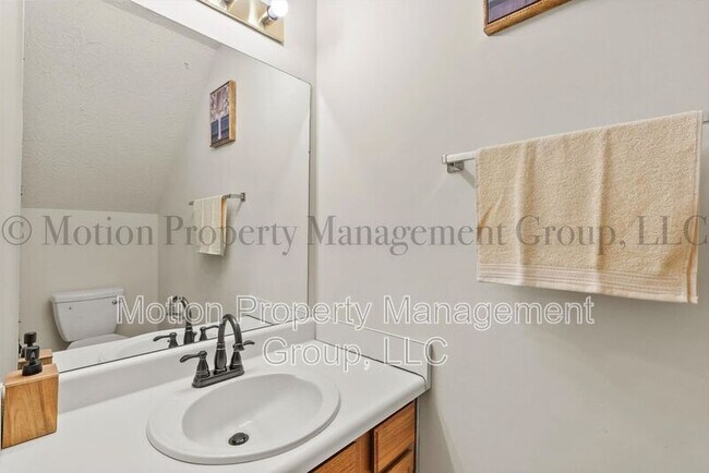Building Photo - 6426 Charter Way
