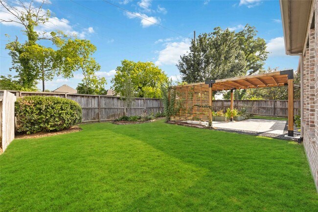 Building Photo - 4110 Clover Ridge Ln