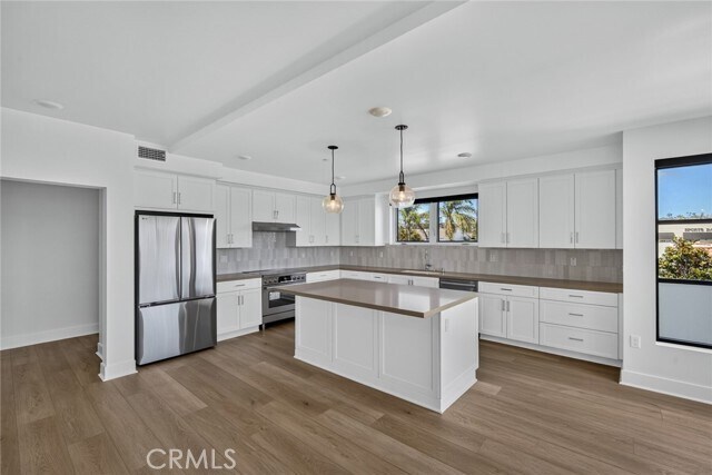 Building Photo - 24722 Del Prado Ave