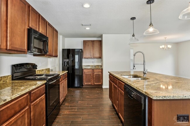 Building Photo - 499 Portside Dr