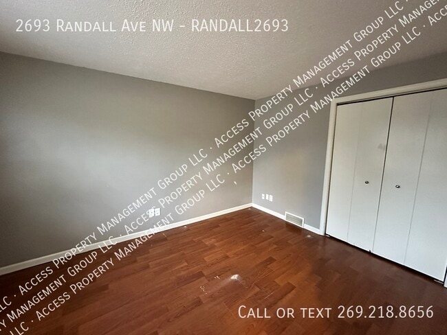 Building Photo - 2693 Randall Ave NW
