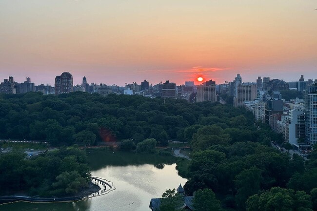 Building Photo - 1280 5th Ave