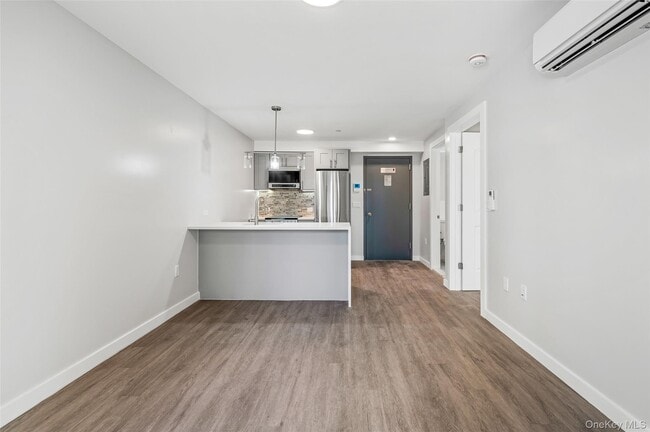 Building Photo - 43-34 53rd St
