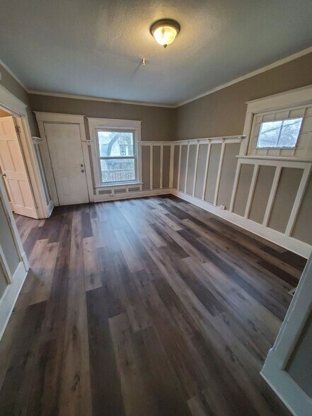 Building Photo - 2709 W Wright St