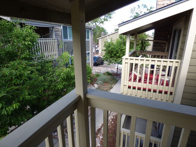 Building Photo - $0 DEPOSIT OPTION. SPACIOUS 2-BEDROOM, 2-B...