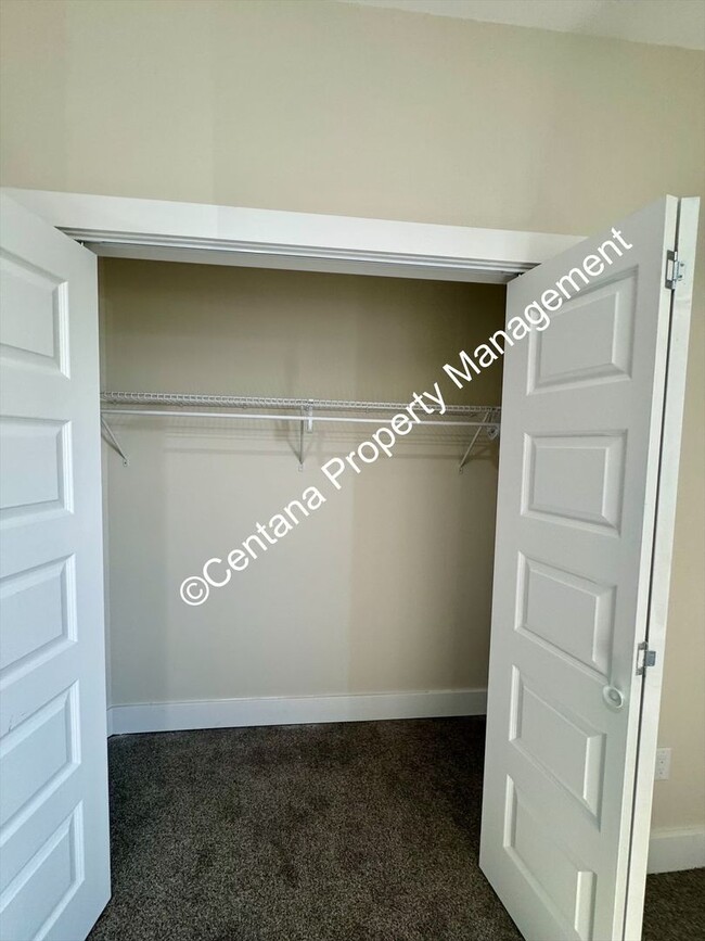 Building Photo - 614 N Alaska St