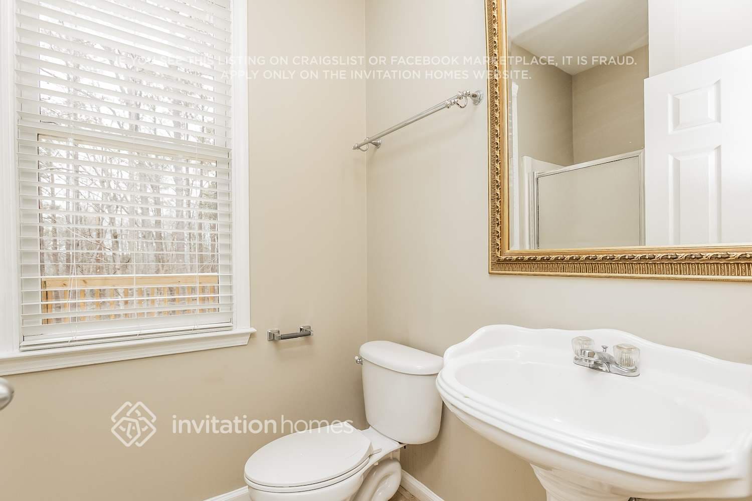 Building Photo - 411 Sycamore Trail