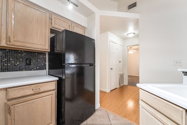 Building Photo - Charming Home in Henderson!