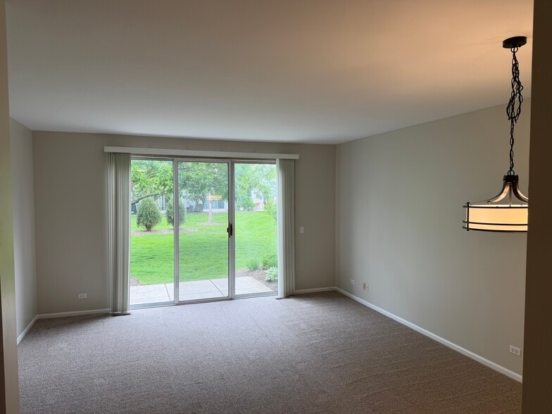 Living Room - 103 Capella Ct