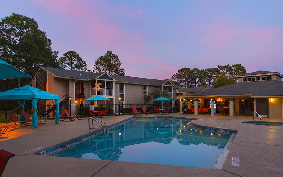 The Lory Of Panama City 2121 Harrison Ave Panama City FL 32405