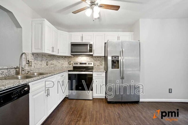 Building Photo - 235 Abingdon Cir