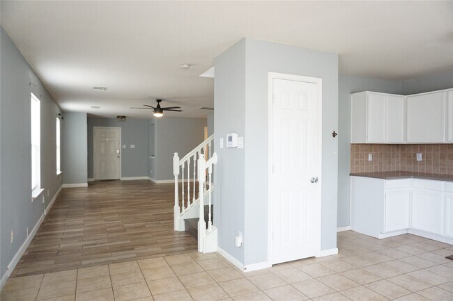 Primary Photo - 16423 Chandler Ridge Ln