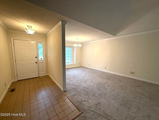 Building Photo - 261 Tall Trees Dr