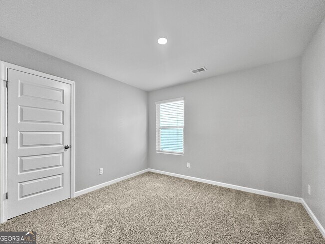 Building Photo - 4035 Emmons St