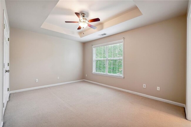 Building Photo - 5240 Wellsley Bend