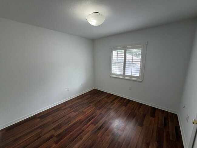 Building Photo - Spacious 3 Bedroom Townhome with Garage in Altamonte Springs