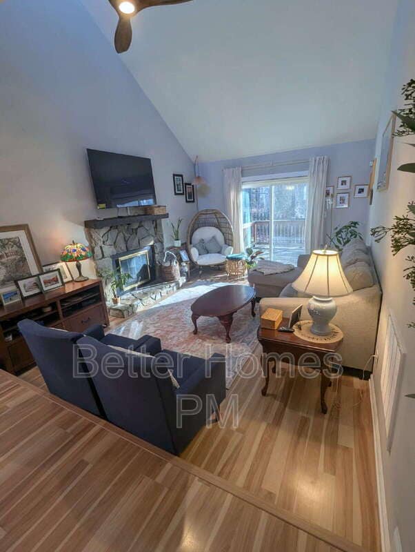 Building Photo - 5513 Kaplan Dr