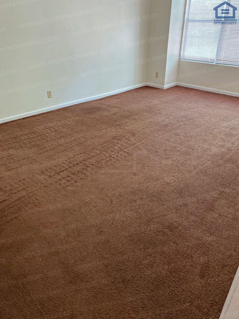 Building Photo - 430 Oriole Dr