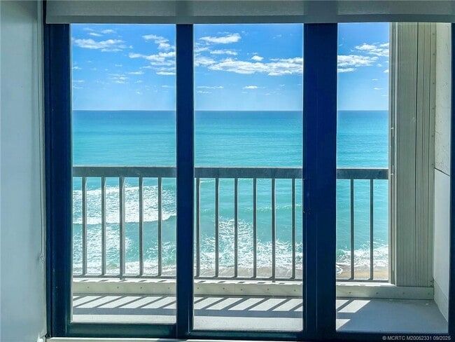 Building Photo - 10680 S Ocean Dr