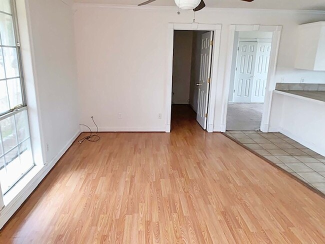 Building Photo - Great 2 Bdrm 1 Bath Home in Argyle Tx