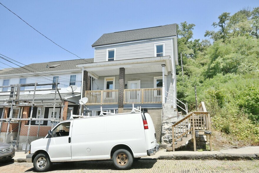 Building Photo - 1103 Crosby St