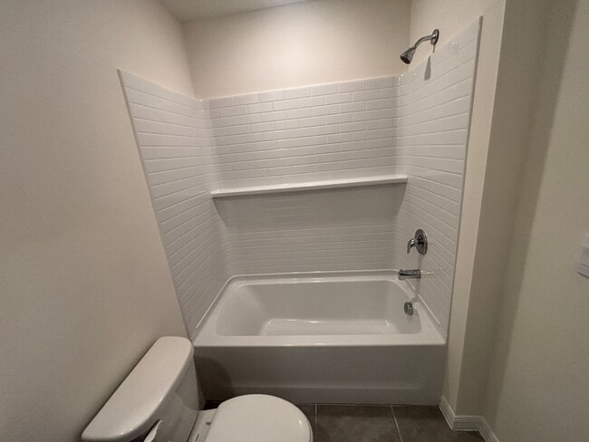Building Photo - 3/2 Townhouse, Great Location