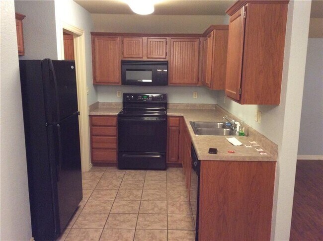 Building Photo - 3586 W Chevaux Dr