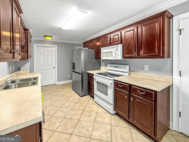 Building Photo - 37 Walton Creek Dr SW