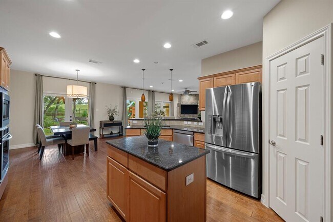 Building Photo - 5715 Misty Hill Cove