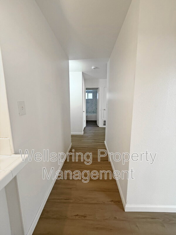 Building Photo - 3251 Mill Springs Dr