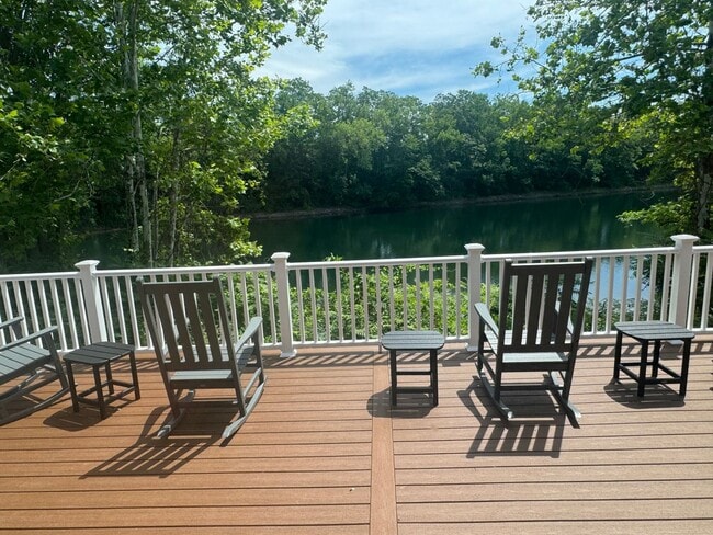 Interior Photo - Lakeview Apartments
