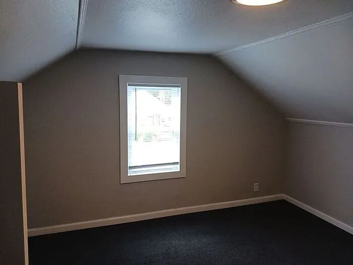 Building Photo - 1821 Marquette St