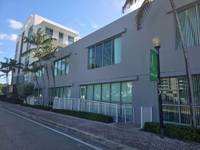 Building Photo - 2100 Van Buren St