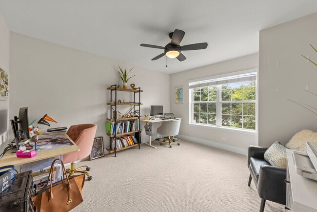 Building Photo - 3404 Interlochen Ln