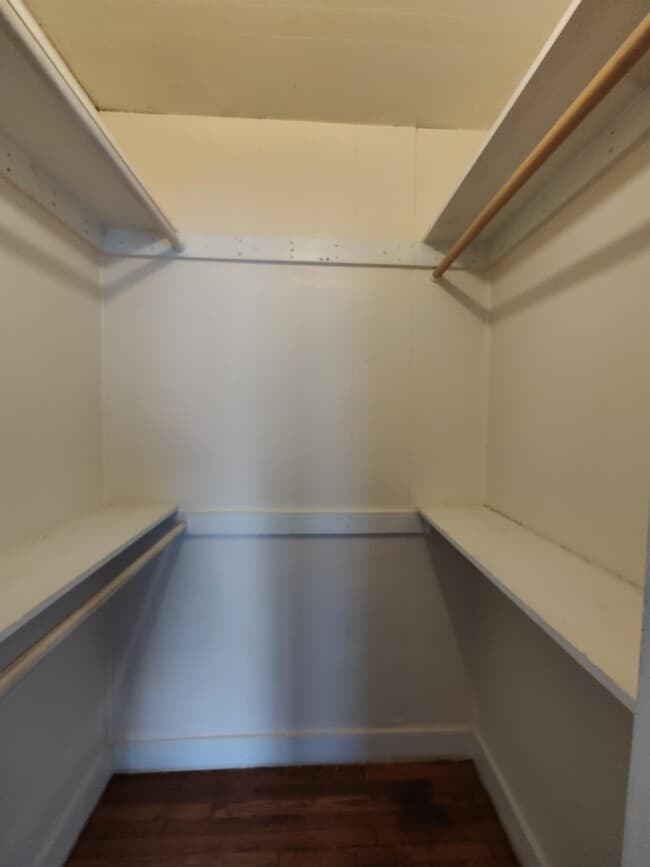 Building Photo - 1110 Johnson Ave