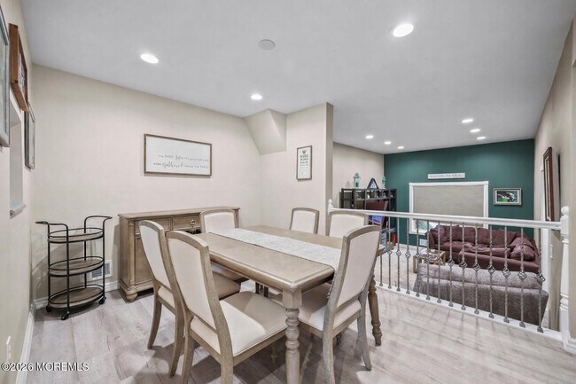 Building Photo - 316 Middlewood Rd