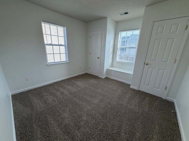 Building Photo - 4325 River Bluff Ter