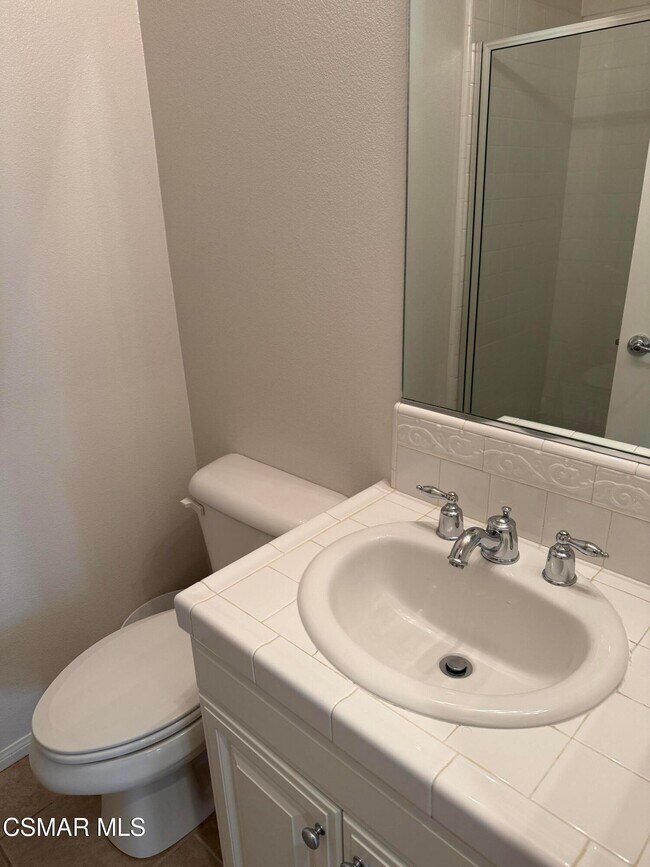 Building Photo - 600 Clearwater Creek Dr