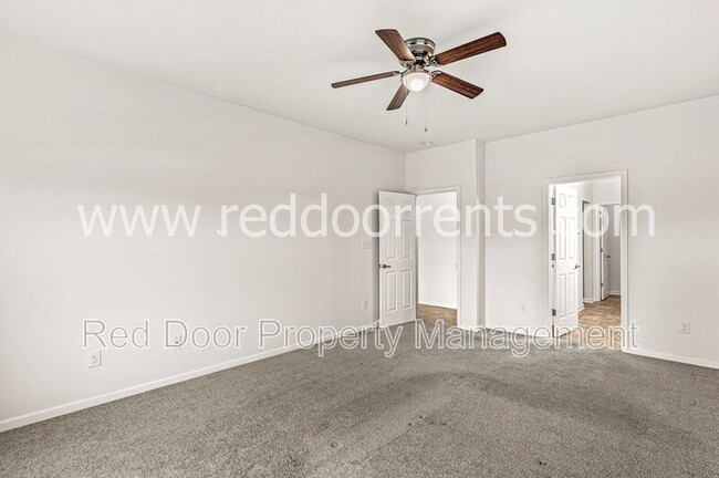 Building Photo - 692 N Granite Dr